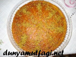 GetAttachment GetAttachment 300x225 FISTIKLI İRMİKLİ TATLI